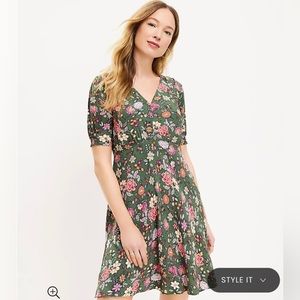 ***SOLD***LOFT Country Garden Puff Sleeve V-neck Dress, Sz 2